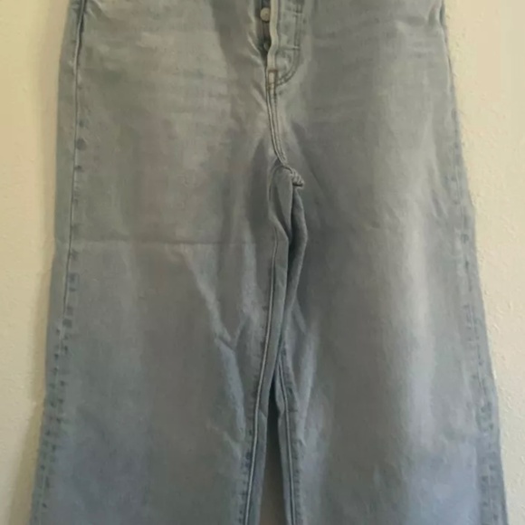 Levi's Throwing Shade Wide Leg Crop - Picture 6 of 7